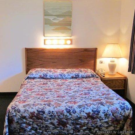 Cozy Cove Beachfront Resort Inn 링컨시티 객실 사진