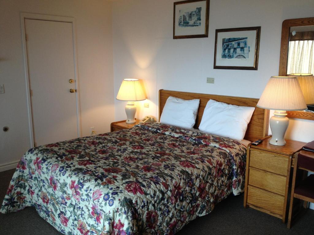 Cozy Cove Beachfront Resort Inn 링컨시티 객실 사진